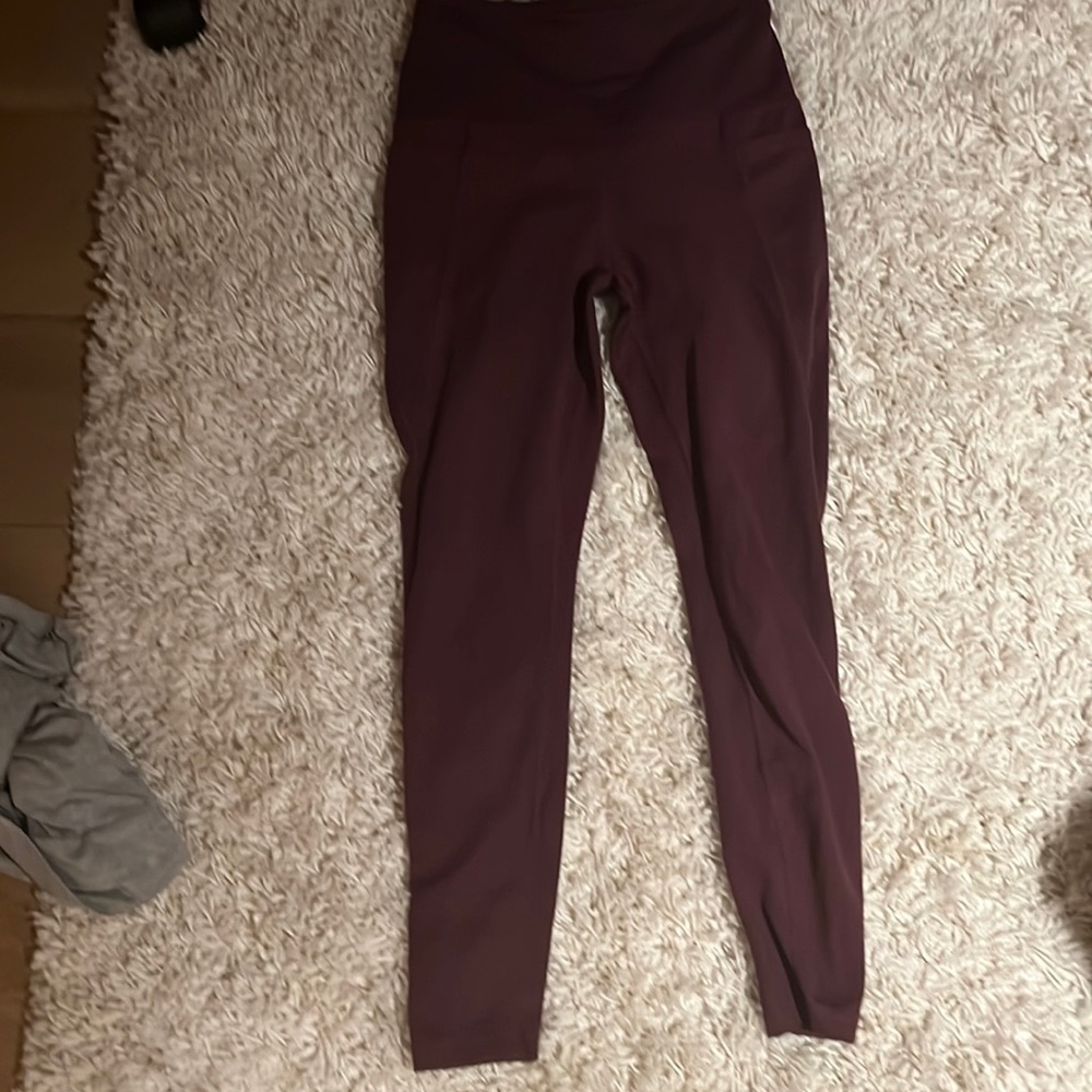 Dan skin barely worn leggings maroon